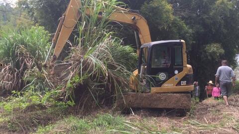 重庆挖挖机爆料事件视频 第3张 重庆挖挖机爆料事件视频 第3张
